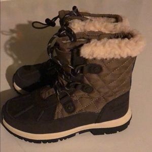 Girls bear paw winter boots